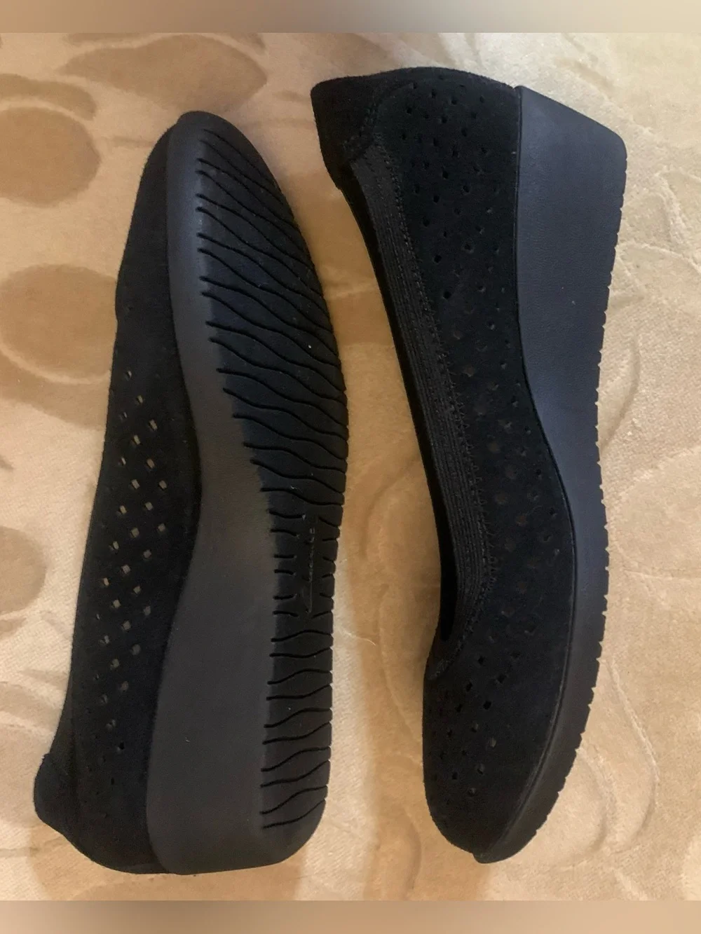 Clarks Elin Sun Black Perforated Leather Wedge Slip-On Shoes Size 6